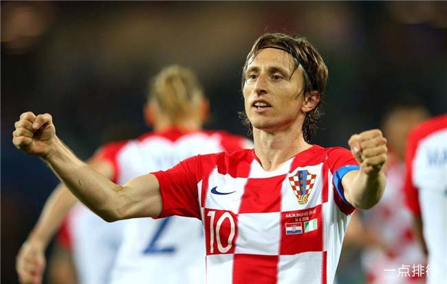 记者：洛佩斯因伤缺席泰山队训练，大概率将缺席赛季收官战