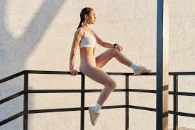 B费社交账号连发“炒掉英力士”“曼联烂透了”，俱乐部紧急发声明