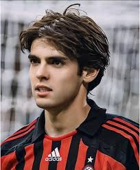 历史首次女裁判担任中超主裁，董方雨将执法西海岸vs亚泰